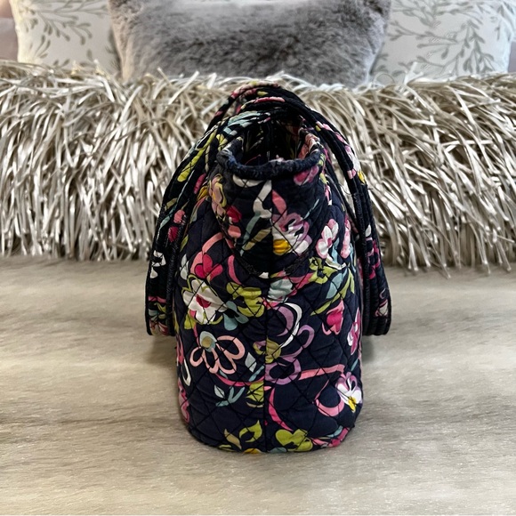 VERA BRADLEY Ribbons 2012 Mandy Tote
Pink Yellow Blue Floral Y2K Zipper Handles - Picture 8 of 15